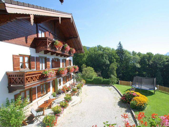 Ganze Ferienwohnung, Landhaus Heisenbauer - Ferienwohnung im Bauernhaus- 2 Personen, 30qm, Balkon mit Bergblick in Bad Reichenhall, Berchtesgadener Alpen