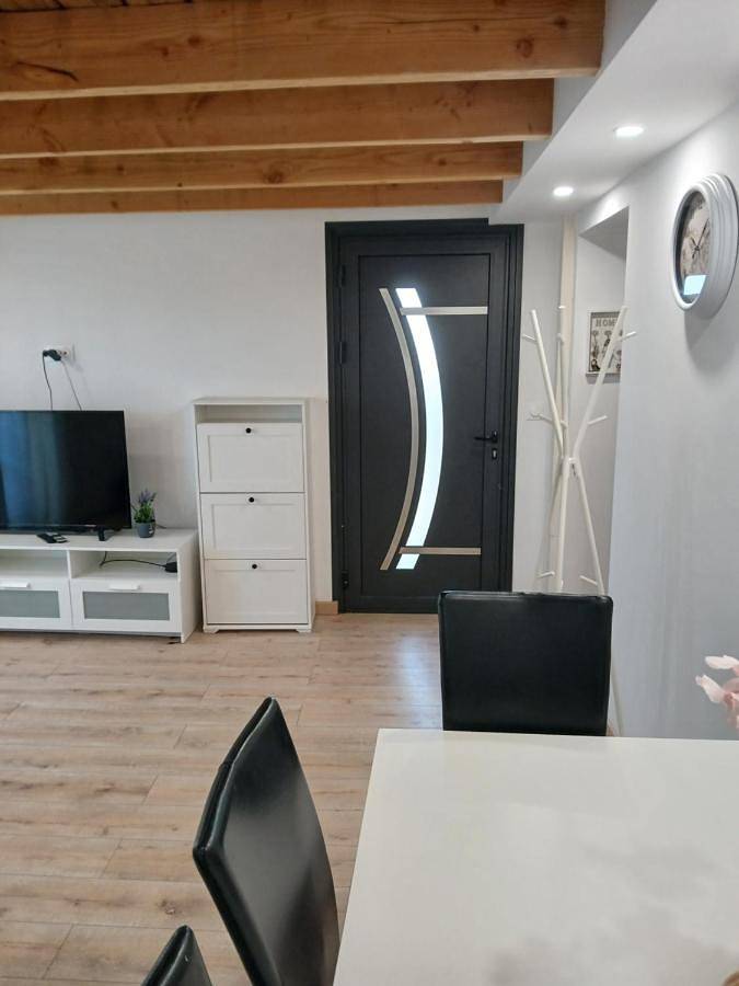 Location de vacances pour 6 personnes, avec terrasse et vue à Donzère - 3