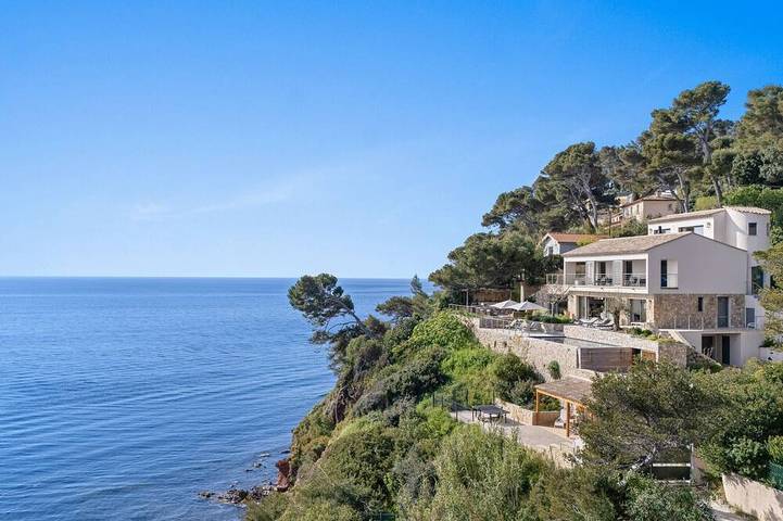 Location de vacances pour 14 personnes, avec sauna et balcon ainsi que jacuzzi et jardin dans Plage Fabrégas