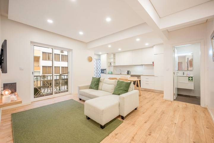 Apartamento para 4 personas, con balcón en Almada