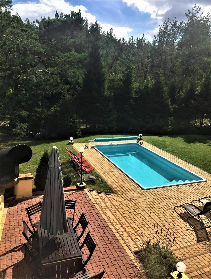 Ferienhaus für 13 Personen, mit Pool und Garten - 1