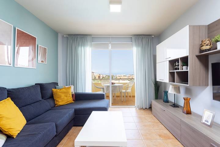 Ferienwohnung für 4 Personen, mit Terrasse und Pool in Los Cristianos