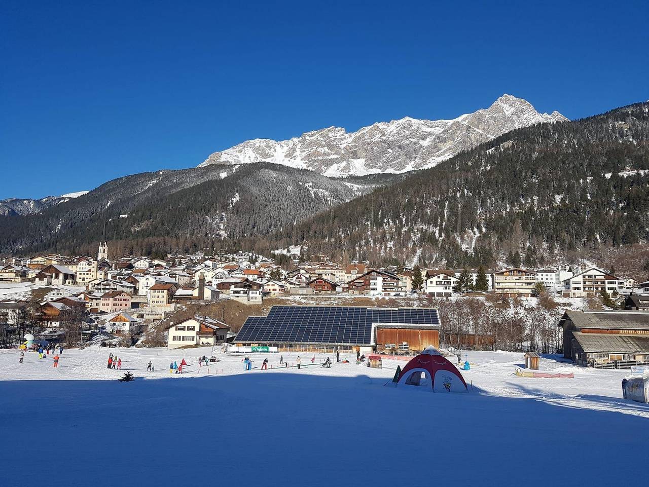 Ganze Ferienwohnung, Bauernhof Sot Curtegns - 3.5 Zimmerwohnung - 6 Betten in Surses, Oberhalbsteiner Alpen