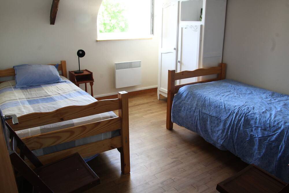 Gîte Ker Dankan 10 minutes walk from the beach in Caroual, Erquy