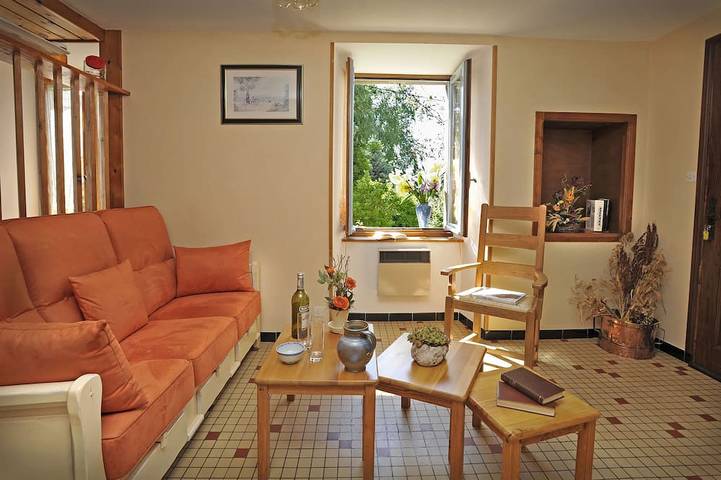 Location de vacances pour 4 personnes, avec Balcon/Terrasse ainsi que Jacuzzi et Terrasse à Mende - 4