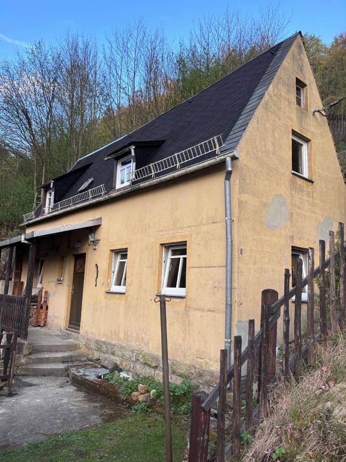 Ferienhaus für 6 Personen, mit Ausblick und Terrasse sowie Garten - 1