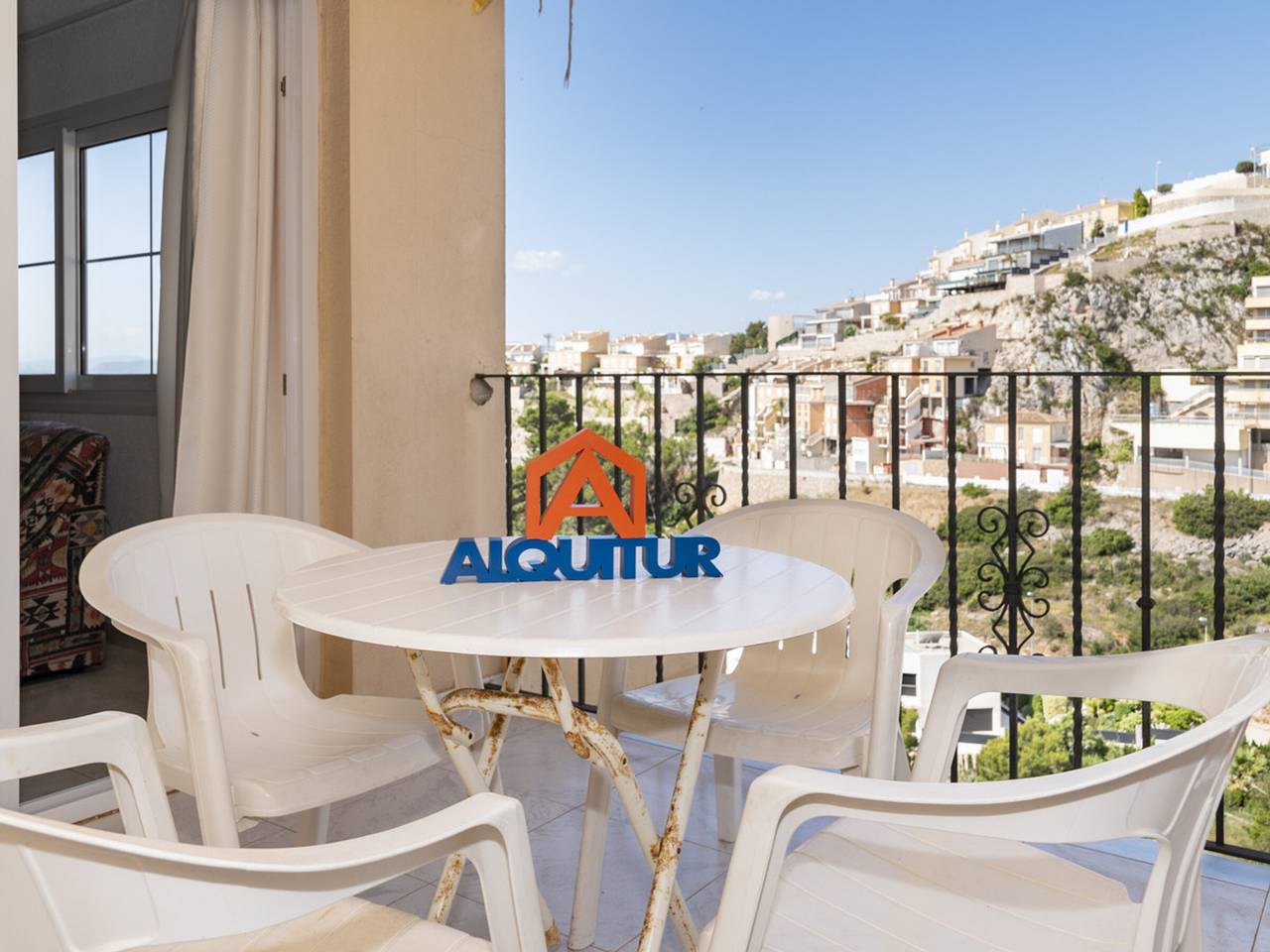 Ganze Wohnung, Apartment in Cullera mit Gemeinschaftspool in Platja de Cap Blanc (Cullera), Cullera