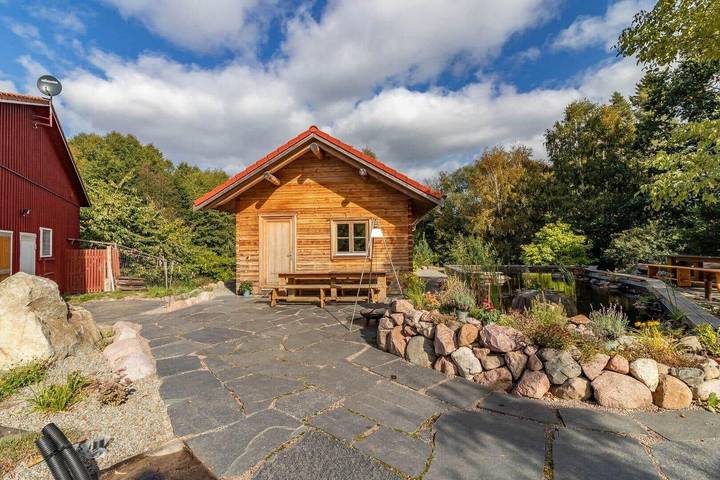 Ferienhaus für 6 Personen, mit Terrasse und Pool sowie Sauna - 1