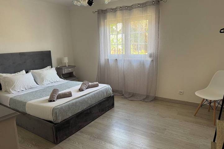 Location de vacances pour 16 personnes, avec jacuzzi et jardin dans São Bartolomeu de Messines - 3