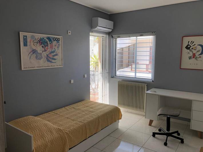 Gîte pour 6 personnes, avec Balcon et Terrasse ainsi que Jardin et Vue dans Saronida - 2