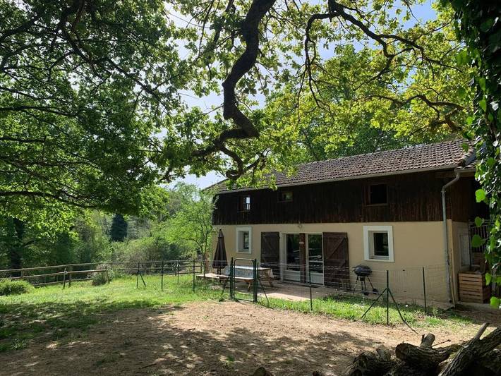 Location de vacances pour 6 personnes, avec terrasse ainsi que jardin et vue à Créon-d'Armagnac
