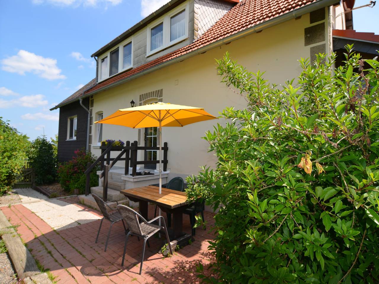 Ganze Wohnung, Große Ferienwohnung in Stormbruch mit Terrasse in Diemelsee, die Mittelgebirge