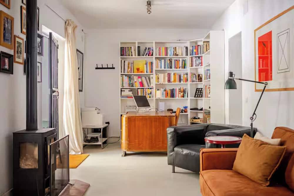 Casa Rocas - Pool with Swimjet in Comares, Málaga Province