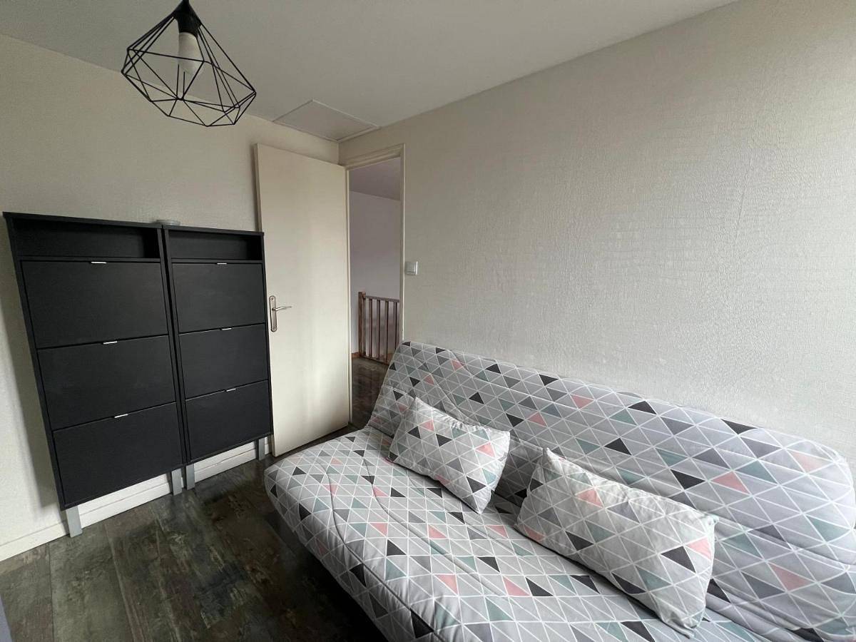 Two-Bedroom House in Esnandes, Région de La Rochelle