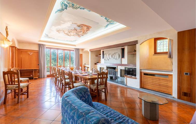 Appartamento a bordo piscina con giardino, aria condizionata e cucina in Passignano sul Trasimeno, Lago Trasimeno