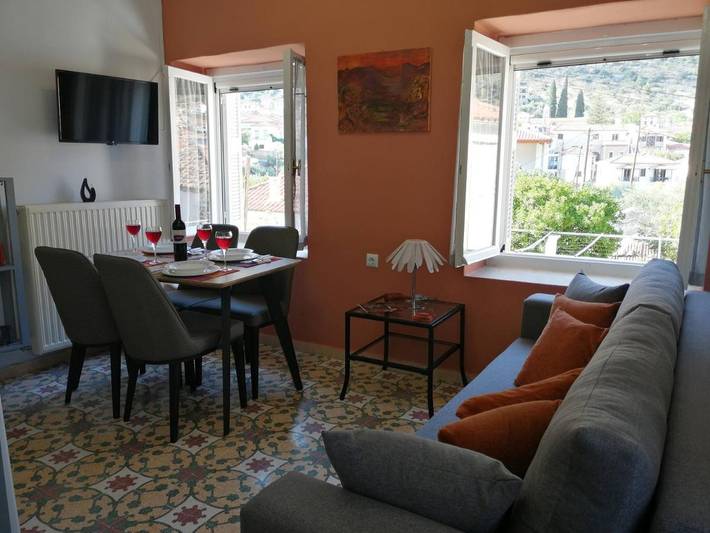 Gîte pour 5 personnes, avec vue et jardin, animaux acceptés dans Leonidion - 3