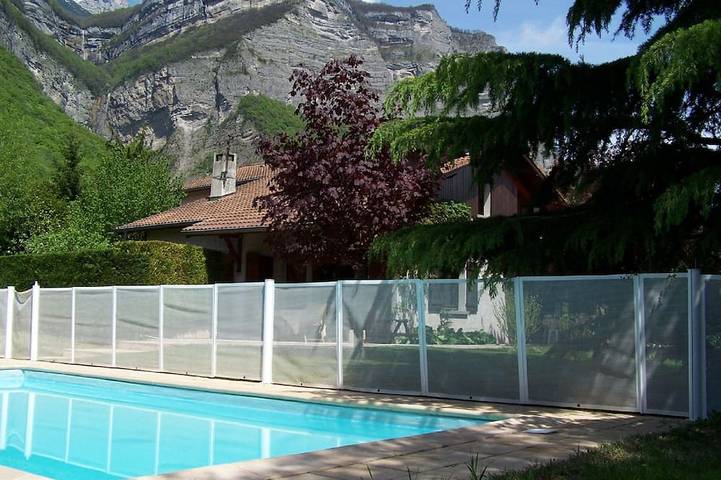 Location de vacances pour 8 personnes, avec Terrasse et Jardin à Crolles