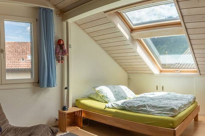 Ganze Wohnung, Helle Dachwohnung mit Charme in Interlaken, Thunersee
