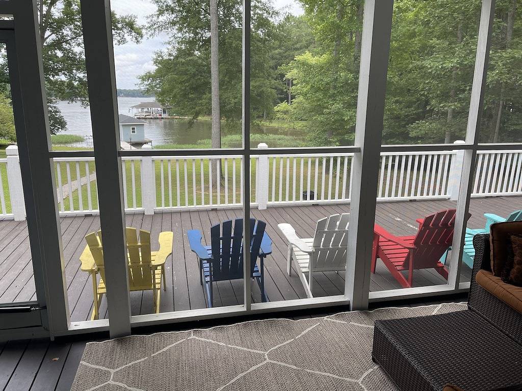 Amazing Listing Just Off the Main Lake, No Steps to the Doc! High-Speed Internet in Lake Gaston