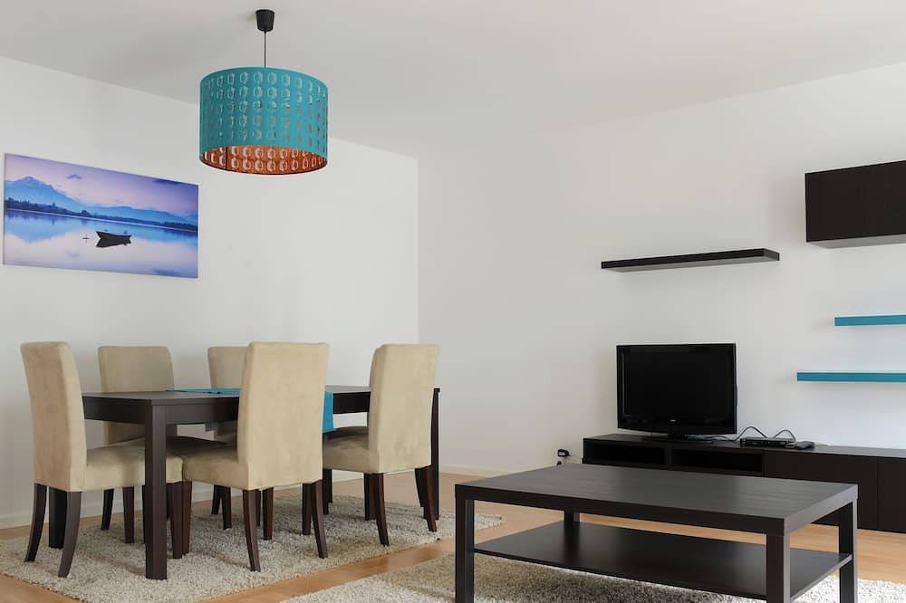 Ganze Wohnung, Entrecampos 6, Luxus-T3-Wohnung mit Garage. in Lissabon, Costa de Lisboa