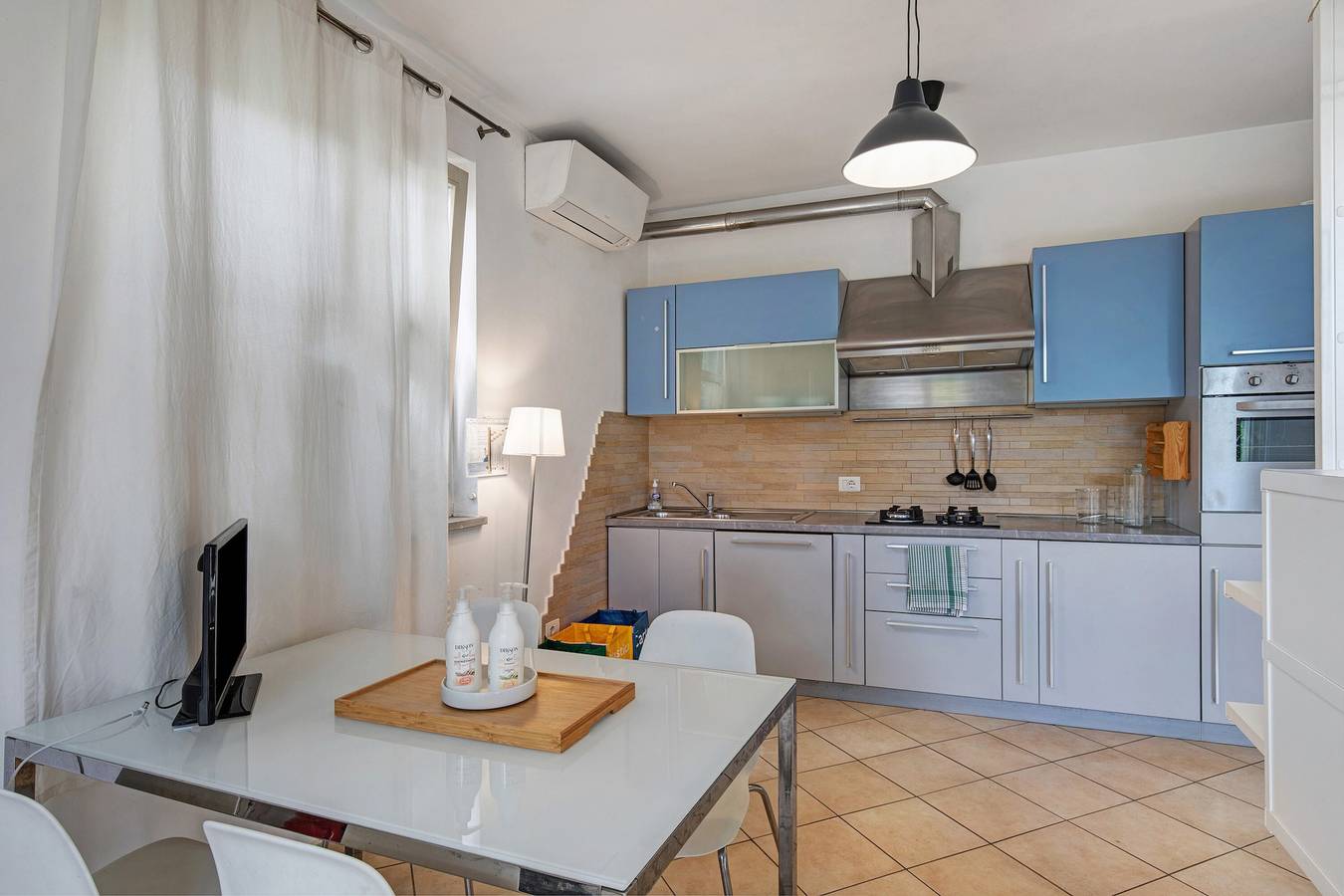 Apartamento entero, Apartamento 'Charming in Lucca' con Jardín Privado, Wi-Fi y Aire Acondicionado in Lucca, Provincia de Lucca