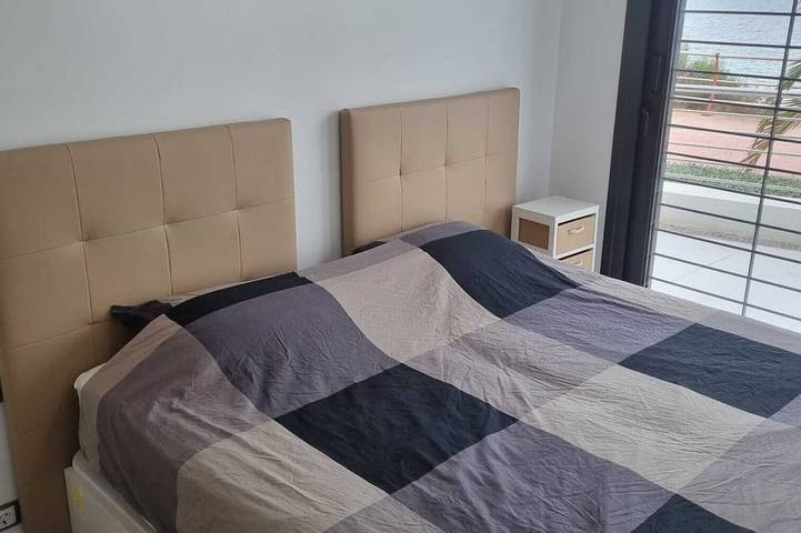 Ganze Wohnung, Amazing Beachfront 2 Bedroom Luxury Apartment in Los Arenales del Sol, Elche