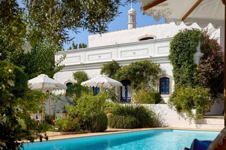 Chambre d’hôte pour 2 personnes, avec Terrasse ainsi que Jardin et Piscine dans Santa Bárbara de Nexe