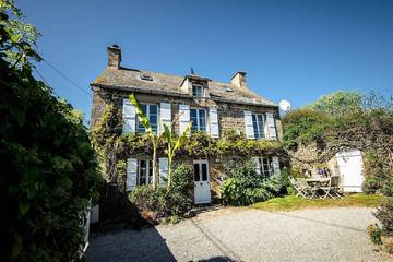 Gîte pour 10 personnes, avec terrasse et jardin dans Plage Du Sablon Cosqueville