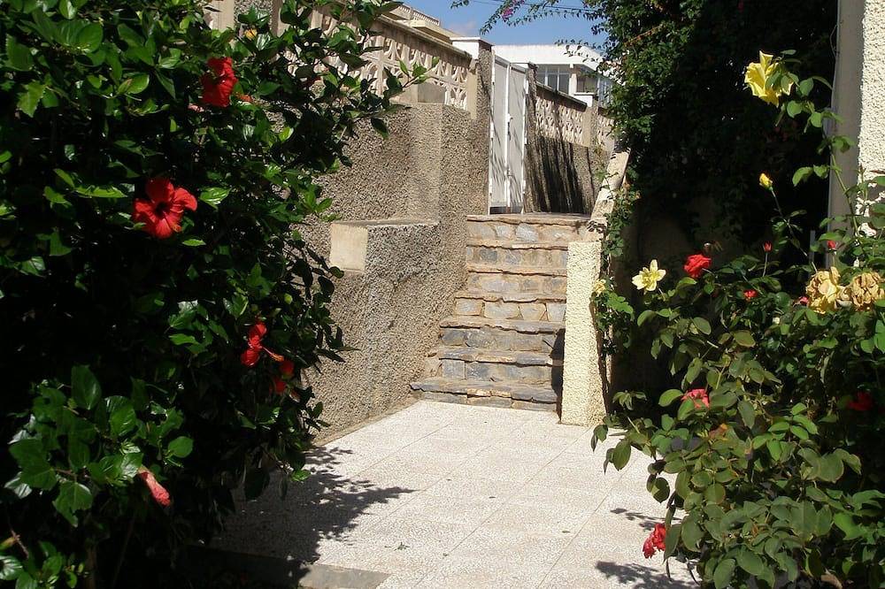 Entire apartment, Comfortable apartment , 40 m from the beach, children and pets welcome in Playa Moncayo, Guardamar del Segura