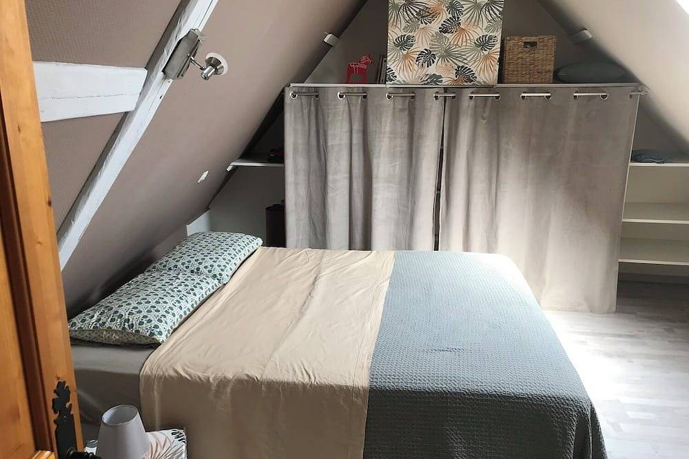 Ganze Wohnung, Au Dessus des Toits Plein Centre Avec vue sur les Vignes in Barr, Region Sélestat-Erstein