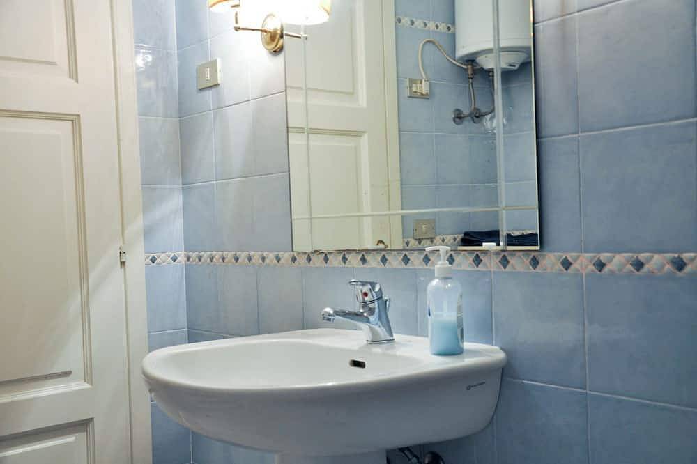 Appartement entier, Prestigieux appartement dans une ancienne villa sur la plage, 4 chambres trois salles de bains in Castagneto Carducci, Côte des Étrusques