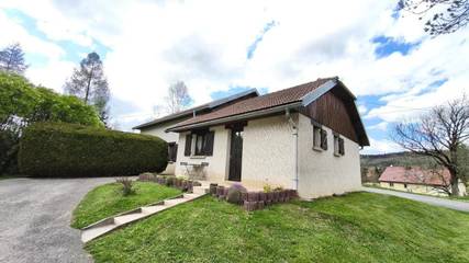 Maison de vacances pour 2 personnes, avec vue et jardin, animaux acceptés dans le Jura