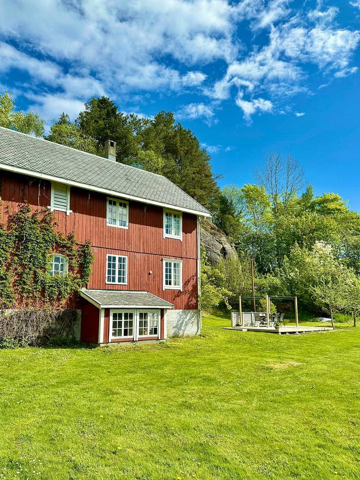 Charmantes Bauernhaus aus dem Jahr 1919 in der Nähe von Kristiansund in Kristiansund, Nördliches Fjordnorwegen