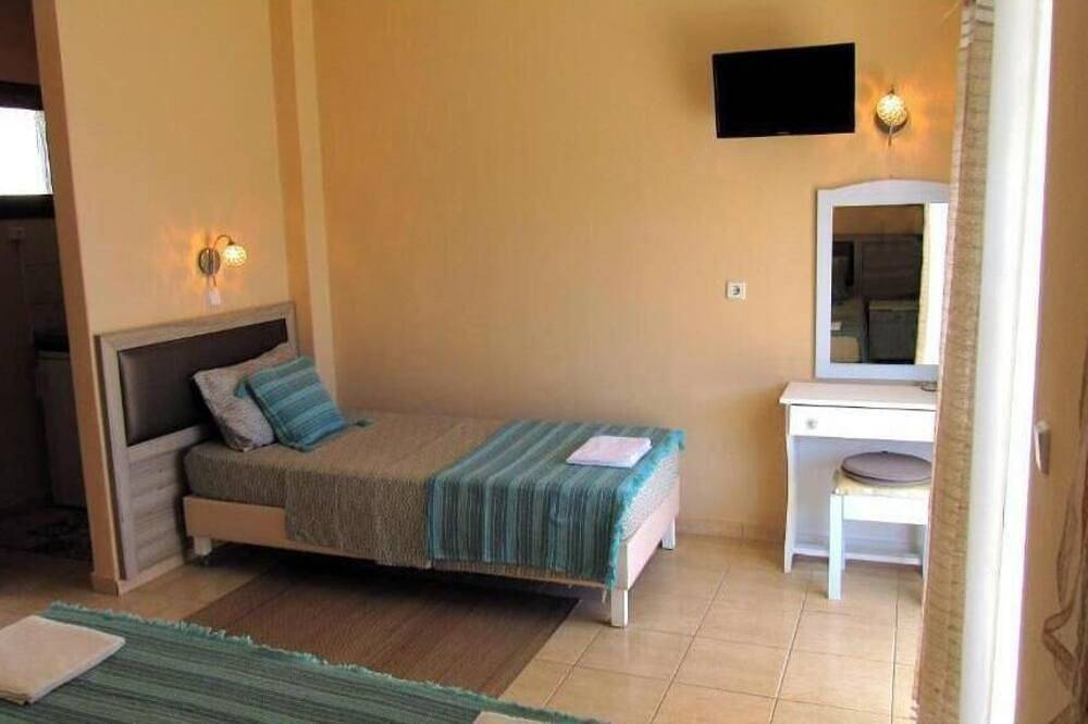 Ganze Wohnung, Studio Namastekala - Relaxing escape 500 m from the beach in Chrysi Ammoudia, Thassos