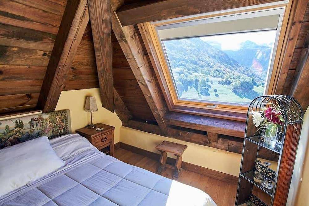 Apartamento entero, 6C Bonito apart. en Vilac 10km Baqueira Beret, vistas espectaculares Wifi in viella e mijaran, Pirineo Catalan