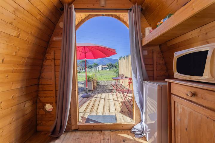 Cabina «Pink Pod» en Saint-André in La Côte Vermeille, Saint-André