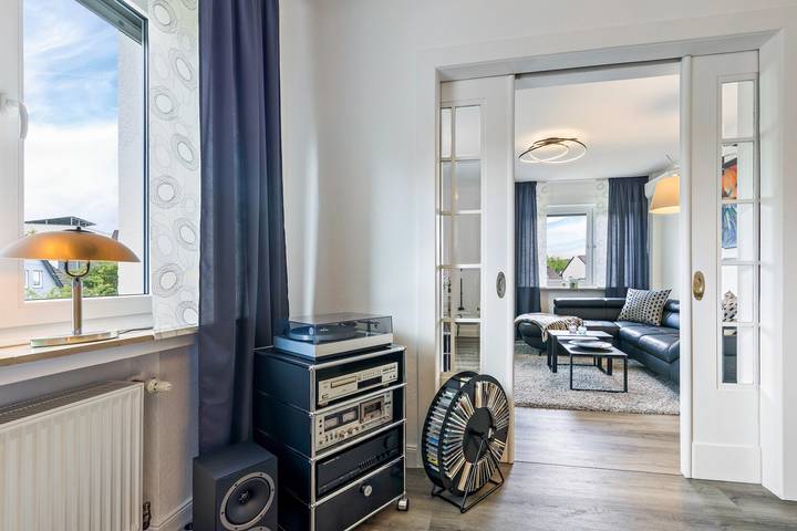 Ganze Wohnung, Arbeiten oder entspannen in Gevelsberg - 120 qm mit Klimaanlage & Balkon in Gevelsberg, Ennepe-Ruhr-Kreis