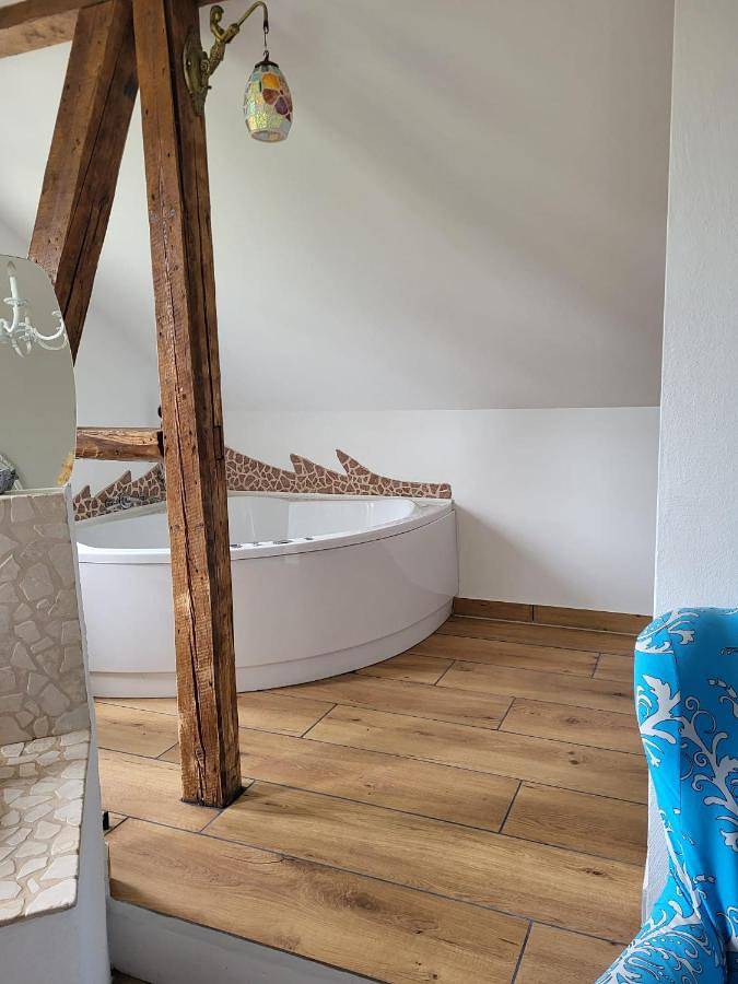 Four-Bedroom House in Mittelhof, Altenkirchen & Umgebung