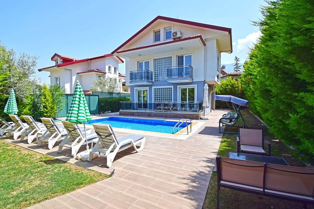 Villa for 6 People in Ölüdeniz, Muğla Province
