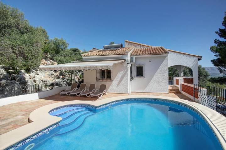Casa rural para 4 personas, con Balcón y Terraza además de Piscina y Vistas en Orba