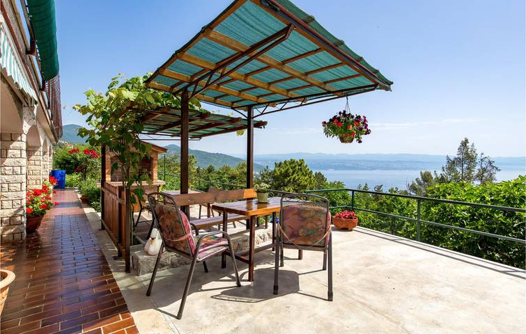 Location de vacances pour 3 personnes, avec terrasse à Lovran - 3
