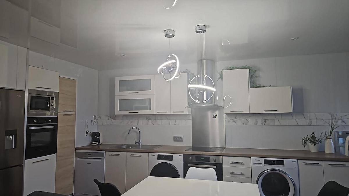 Appartement entier, Two-Bedroom Apartment in Épinay-sur-Seine, Seine-Saint-Denis