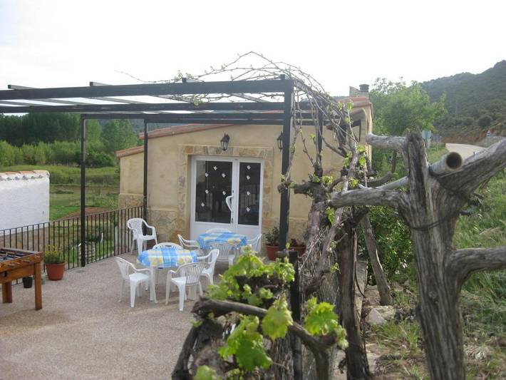 Casa rural para 18 personas, con Terraza además de Jardín y Vistas en Serranía de Cuenca - 4