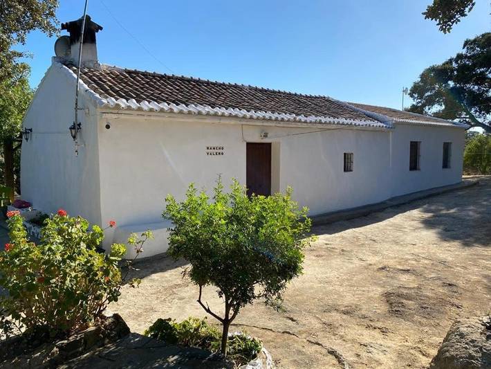 Casa rural para 12 personas, con piscina y jardín en El Bosque