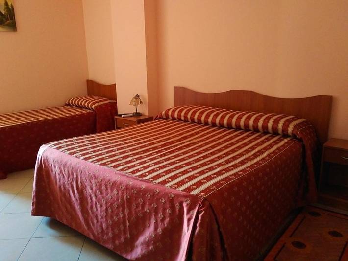 Chambre d’hôte pour 3 personnes, avec Balcon et Terrasse
