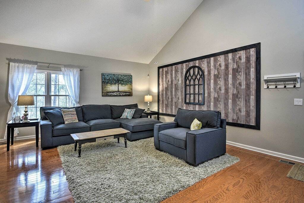 Ganze Wohnung, Neu! Pinehurst Condo ~ 2 Mi nach Downtown & Resort! in Pinehurst, Moore County