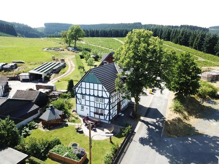 Ferienhaus für 11 Personen, mit Terrasse und Garten sowie Ausblick in Finnentrop