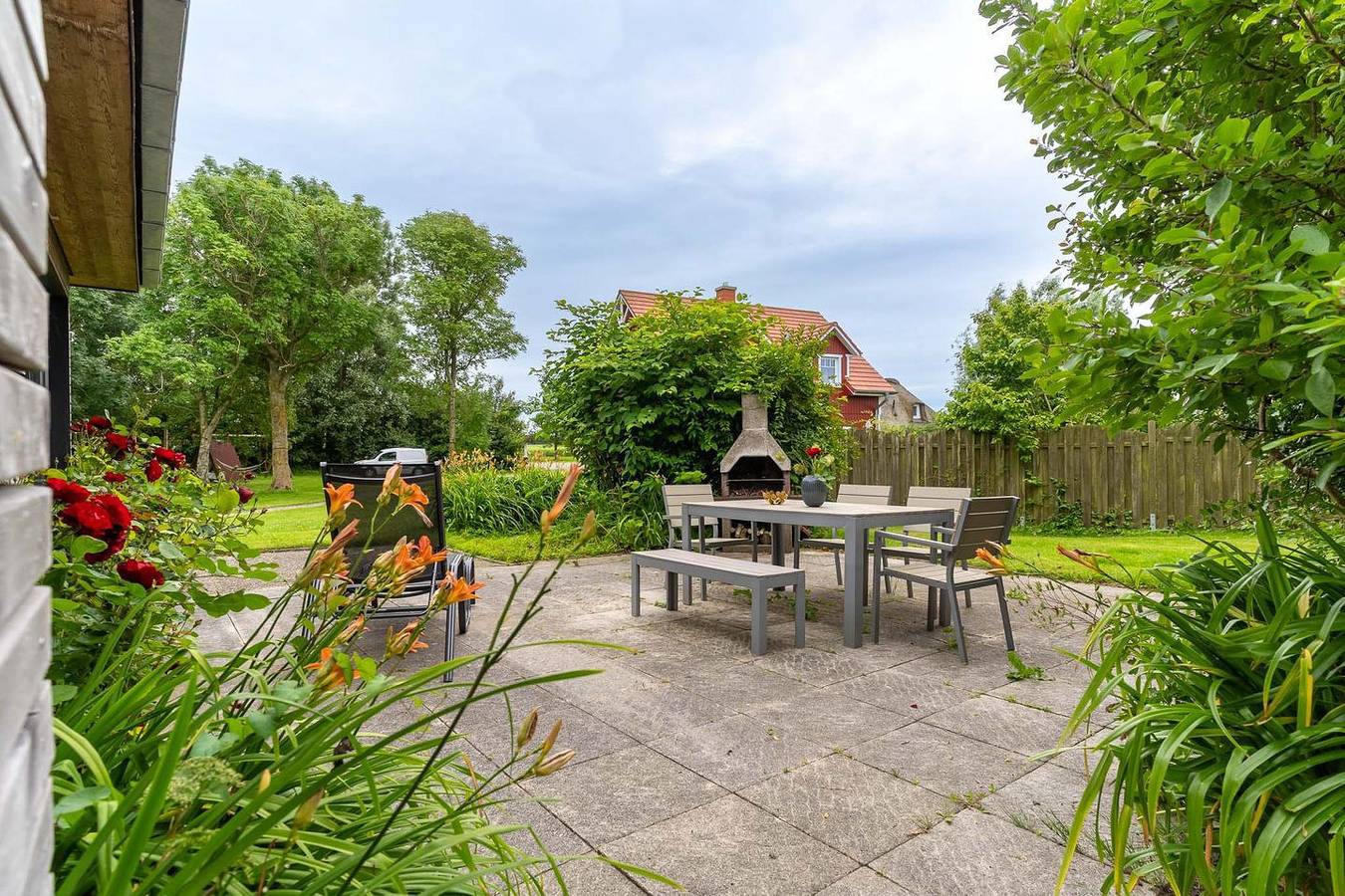 Ganze Wohnung, Moderne Nordsee-Ferienwohnung "Dolly" - Ihr Zuhause an der Küste in Vollerwiek, Eiderstedt