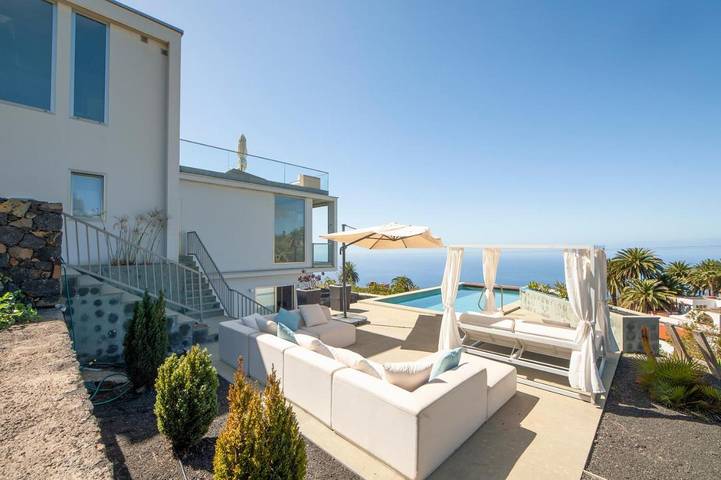 Chalet para 6 personas, con vistas además de jardín y piscina, Se admiten mascotas en La Palma - 2