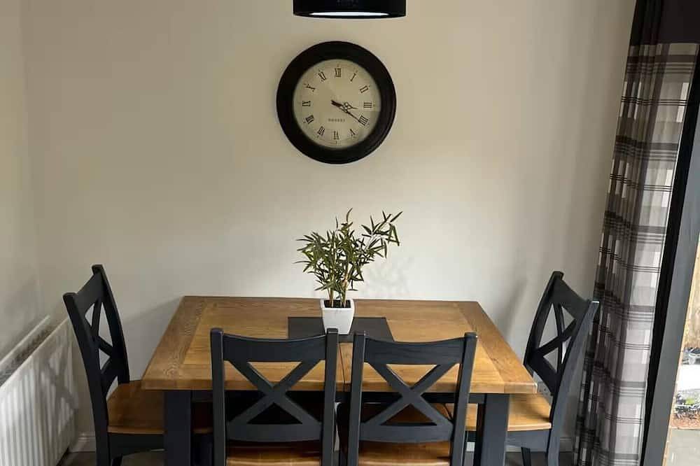 2 Bedroom House, Moira (Sleeps 4) in Grafschaft Down